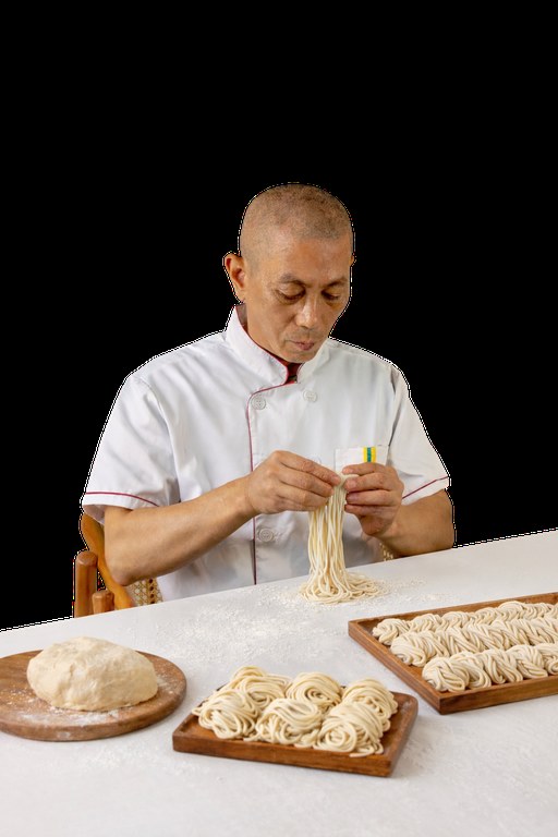 Chef Zhou Zhou making noodles by hand